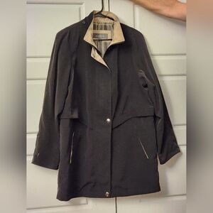 EUC Liz Claiborne lightweight‎ windbreaker